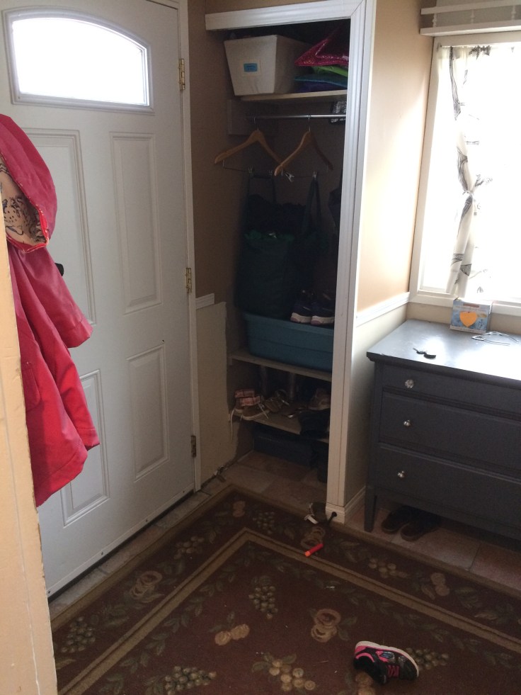 Entrance makeover before photo